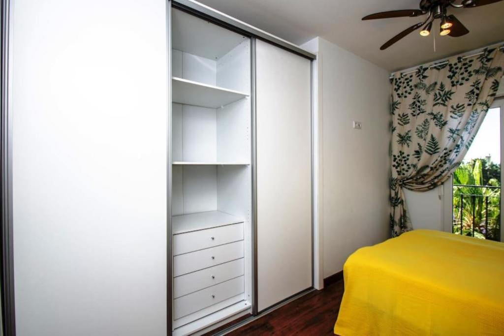 Sunny In Center Of ! Apartamento *