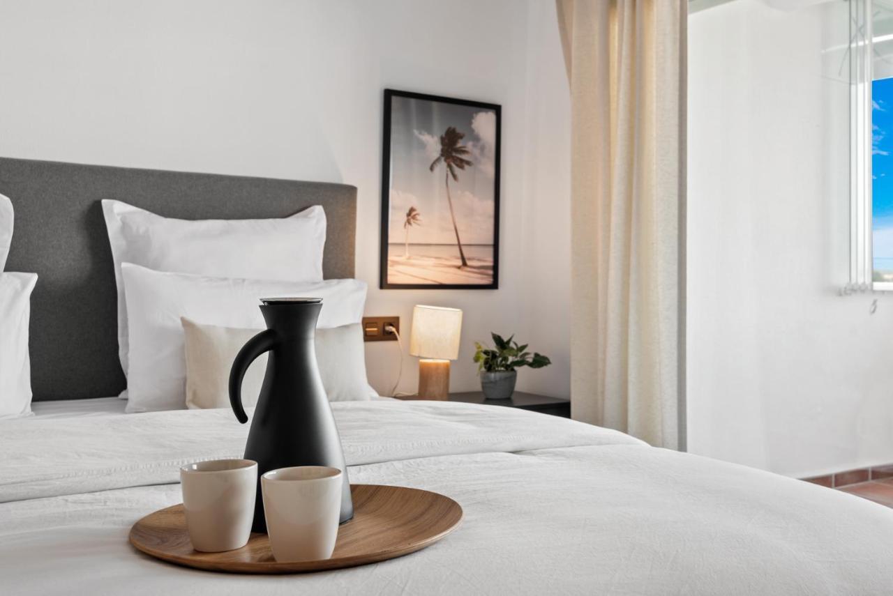 Apartment Modern - 2 Bedrooms, Beachside - Puerto Banus