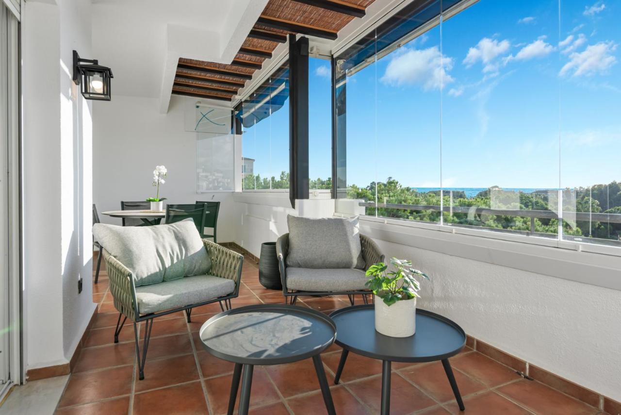 Modern - 2 Bedrooms, Beachside - Puerto Banus