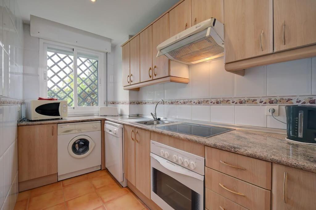 Apartment Ground Floor In Marbella