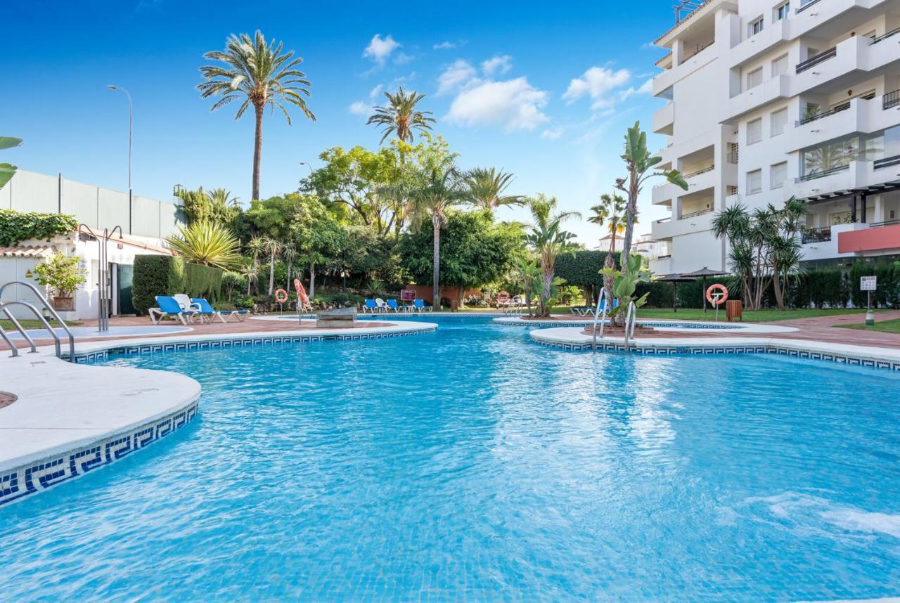 Modern - 2 Bedrooms, Beachside - Puerto Banus