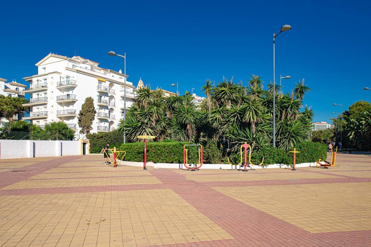 Modern - 2 Bedrooms, Beachside - Puerto Banus Marbella