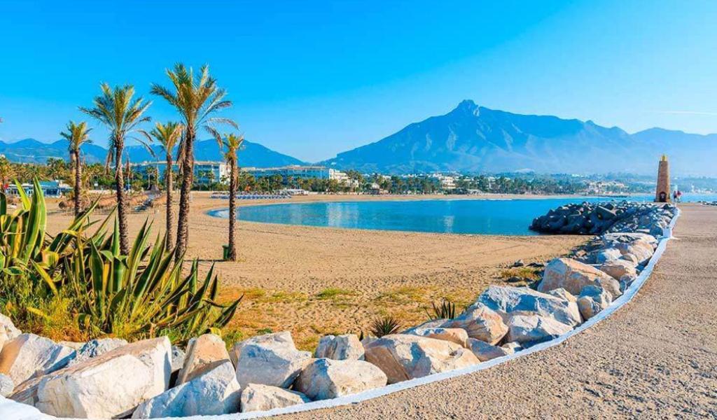 Apartment Modern - 2 Bedrooms, Beachside - Puerto Banus Marbella