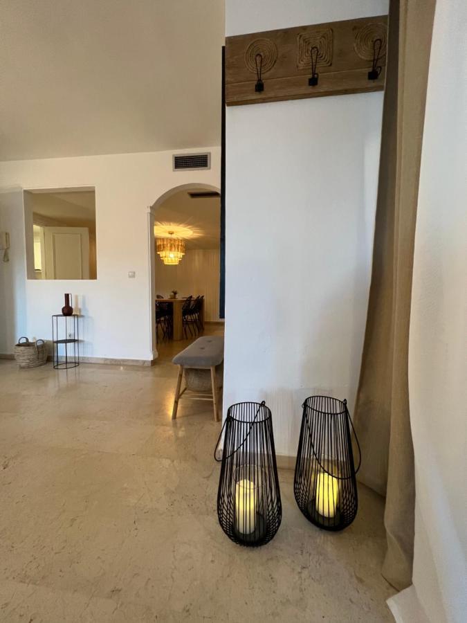 Impeccable Large With Immense Terrace And Private Garden Overlooking The Mountain, Featuring 2 Bedrooms And Sleeping Up To 4 Guests Located 100 Meters From Plaza Maestranza Apartamento *