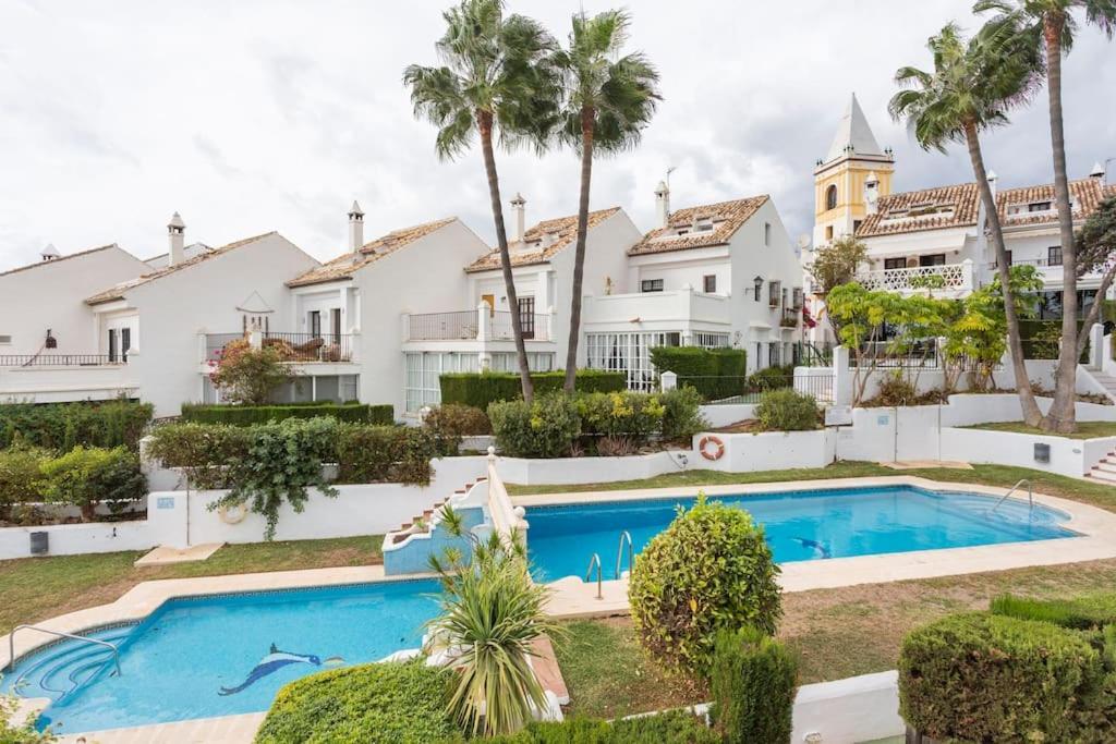 Stylish Spanish 3 Bd Townhouse On The Golden Mile * Marbella