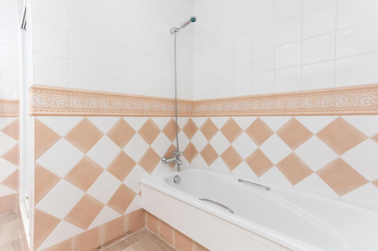 Homeforguest Front Line In Hacienda Playa Apartment Marbella