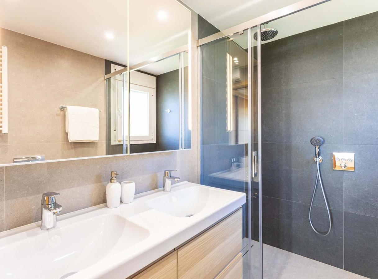 Charming On The Seafront Villa *