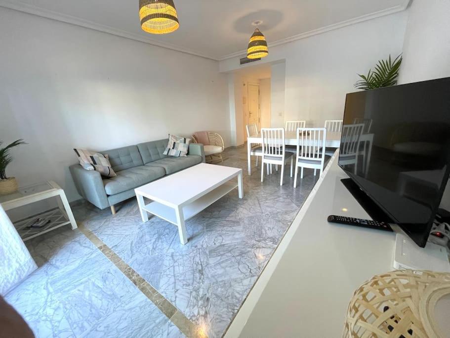 Ground Floor In Apartment Marbella