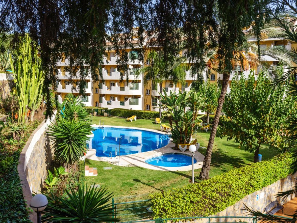 Senorio De Aloha By Interhome Apartamento Marbella