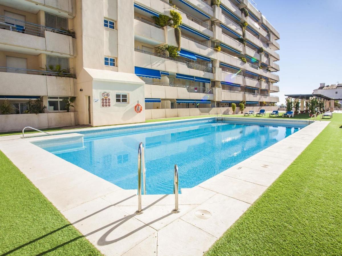 Vacation I Puerto Banus Sea Front, View, 24-7 Security, Pool Apartment