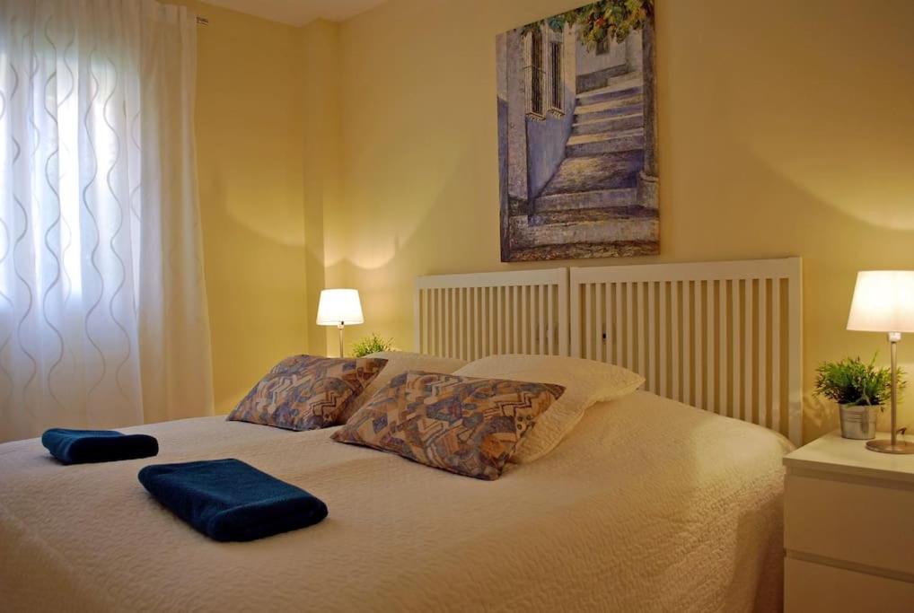 R22 Three Bed With Apartment Marbella