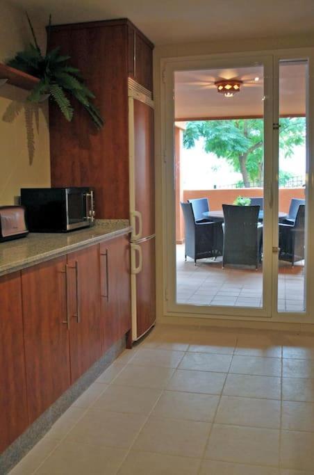 Apartment R22 Three Bed With *
