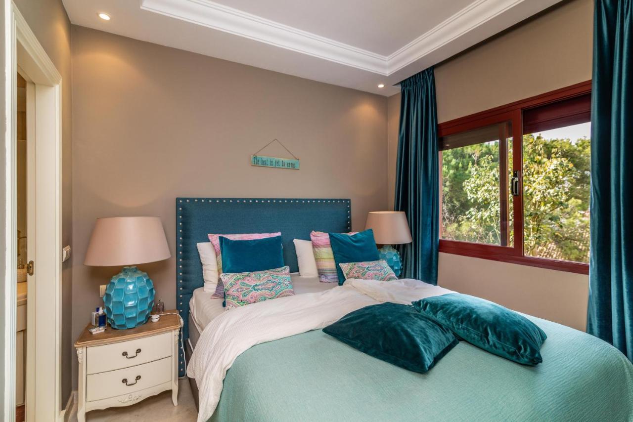 Luxury Spacious Penthouse & Garage 150m To Apartamento