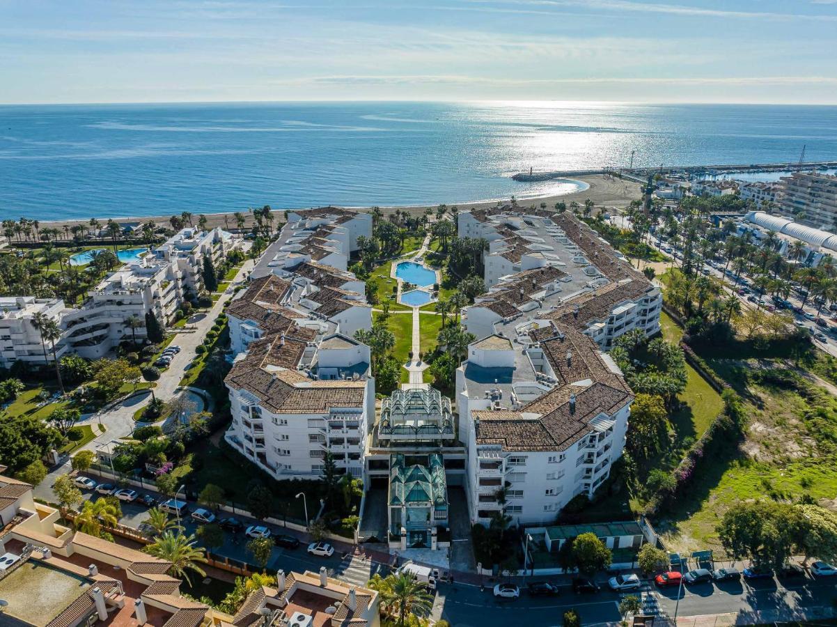 Vacation I Banus Waterfront Penthouse Marina, Sea View, Beachfront