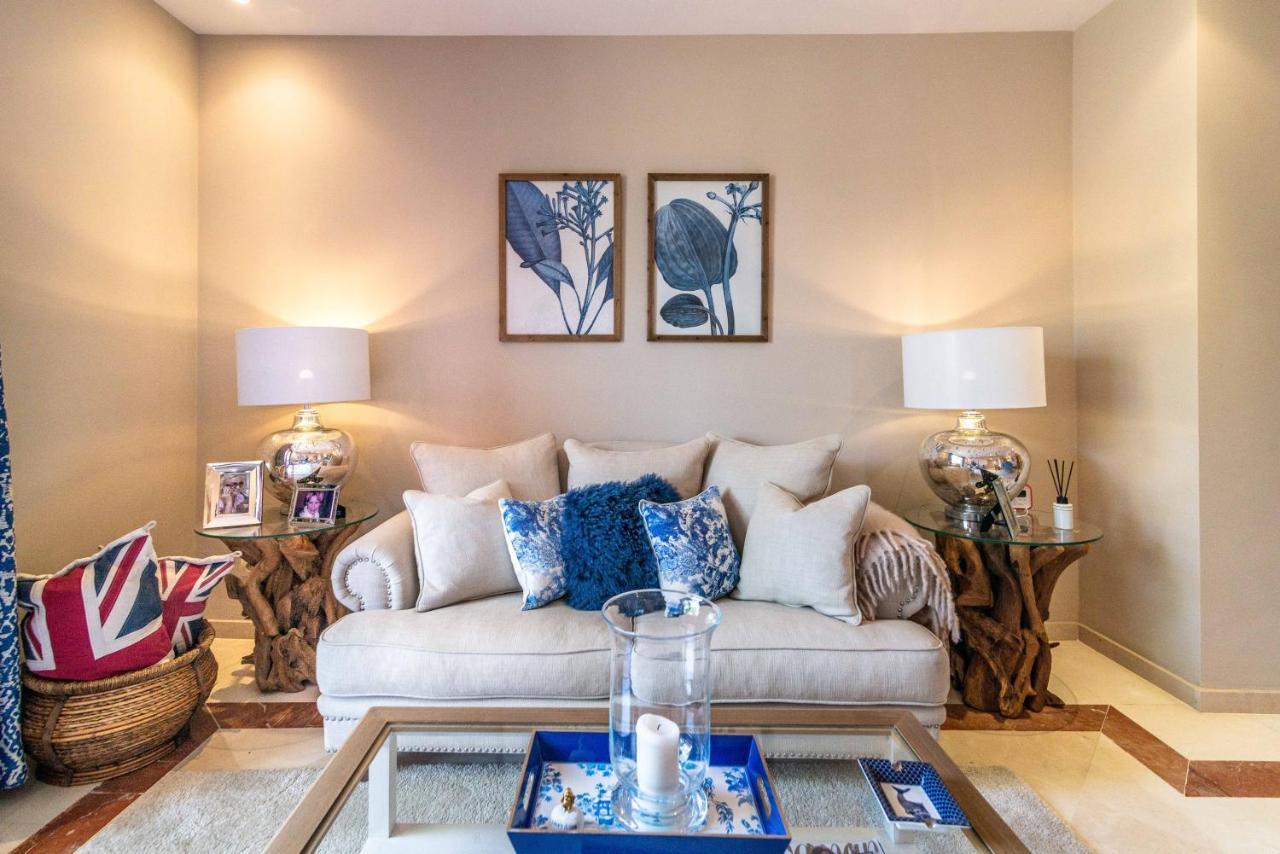 Luxury Spacious Penthouse & Garage 150m To *