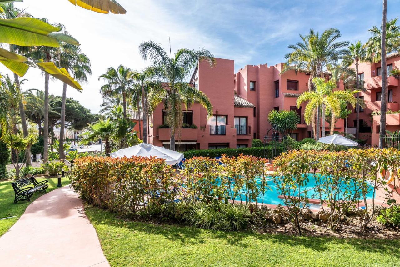 Luxury Spacious Penthouse & Garage 150m To