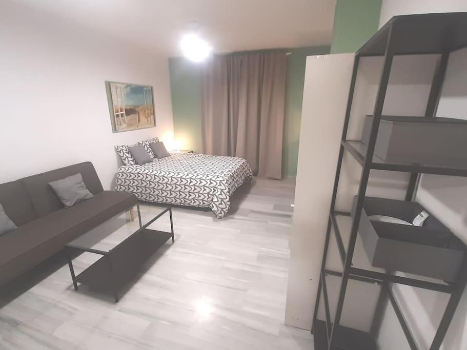 Piscina, Playa, Wifi, Seguridad 24h * Marbella