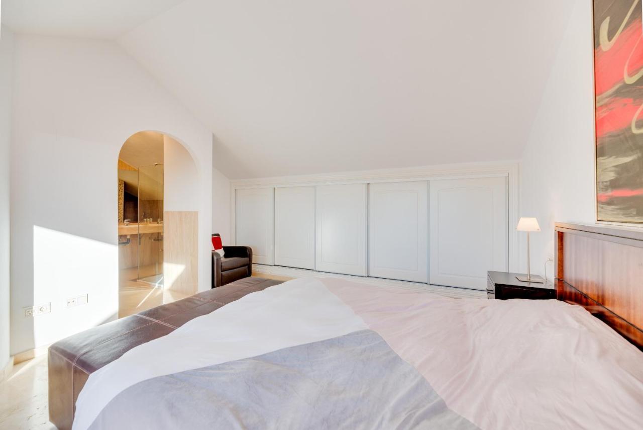Penthouse In Elviria Marbella