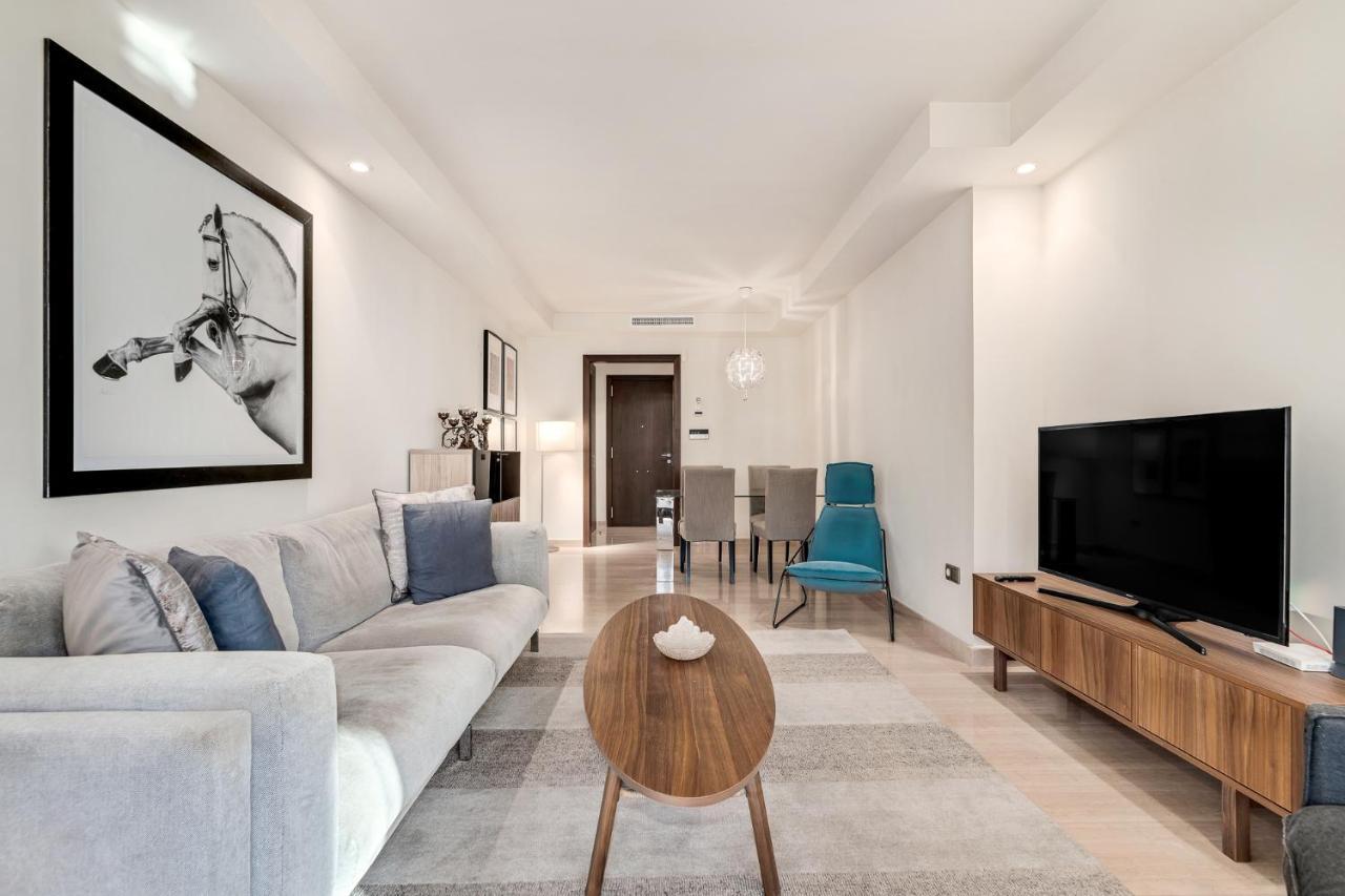 Modern & Peaceful 2br W/parking - Medina Banus Apartamento *