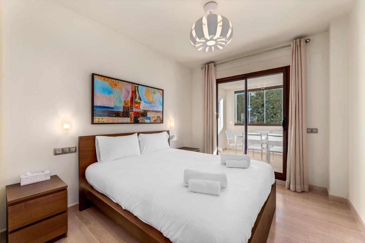 Modern & Peaceful 2br W/parking - Medina Banus Apartamento