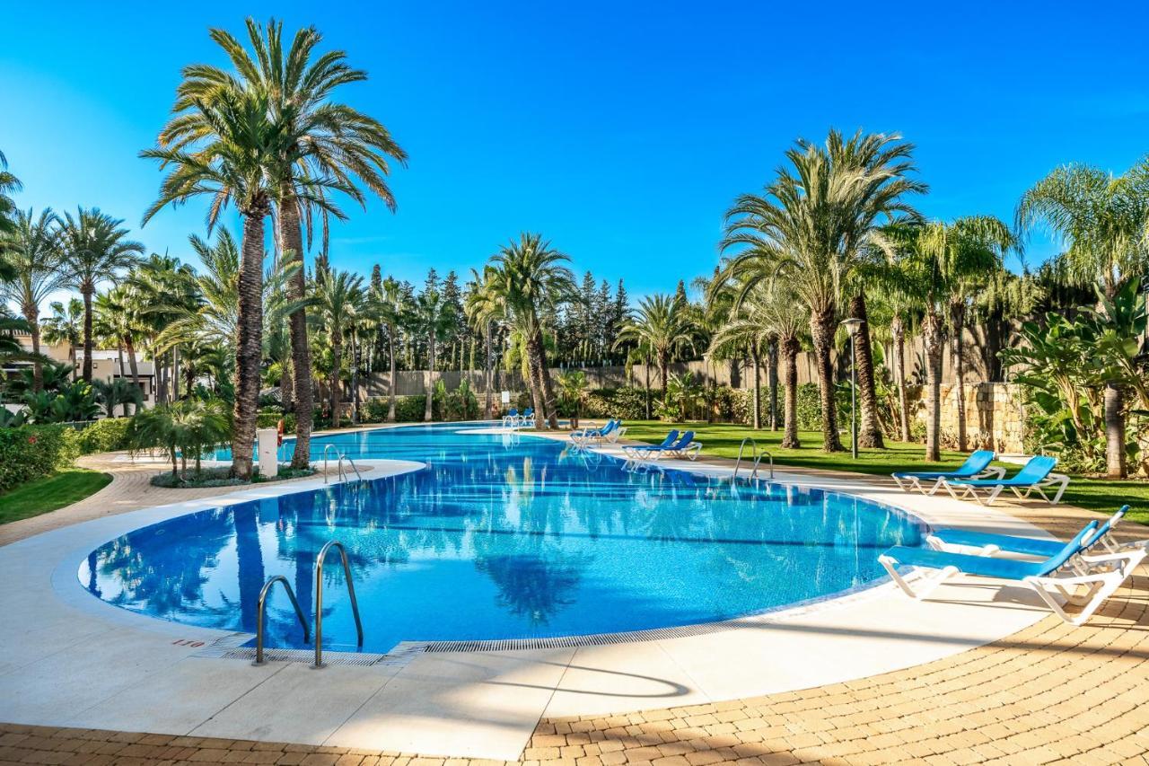 Modern & Peaceful 2br W/parking - Medina Banus Marbella
