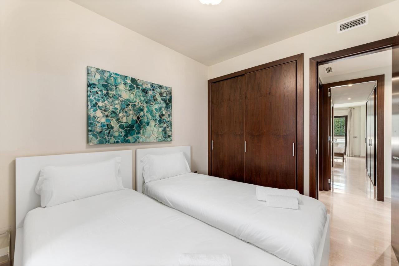 Modern & Peaceful 2br W/parking - Medina Banus *