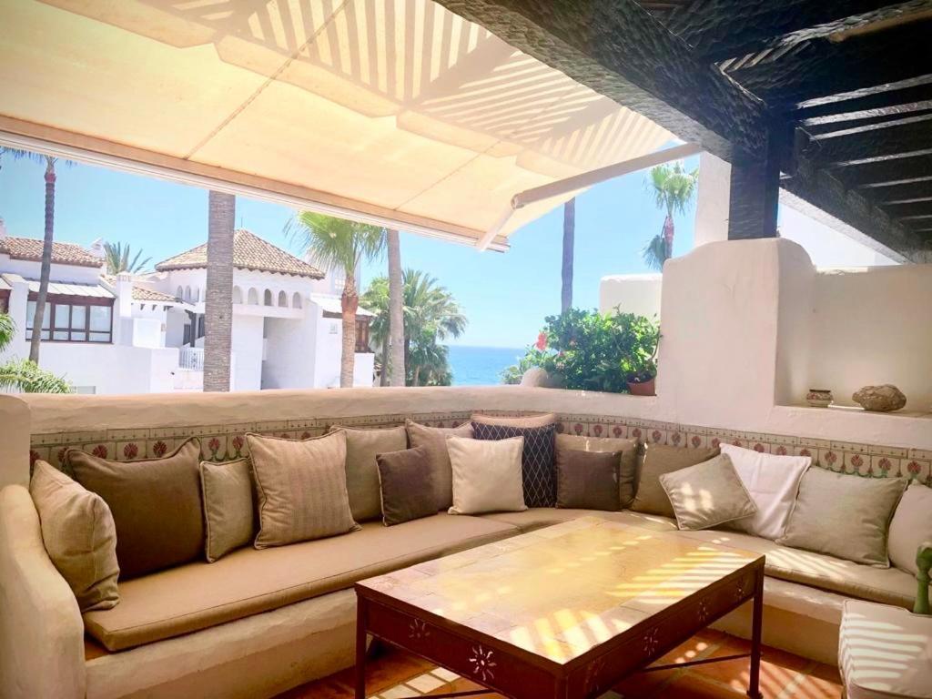 Appartement Puente Luxury Penthouse, Beachside & Sea Views *