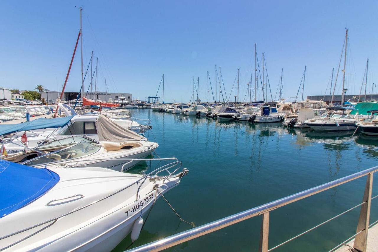 In Guest - Private In The Fishing Port Of Guest house *