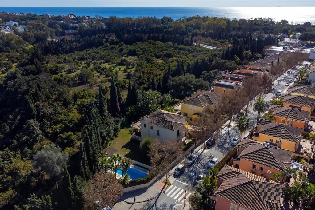 Luxury 6 Bedroom Villa, * Marbella