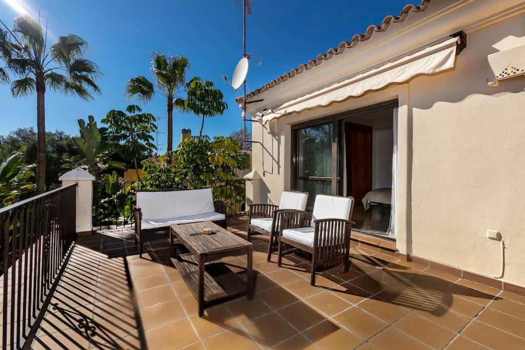 Luxury 6 Bedroom Villa, *
