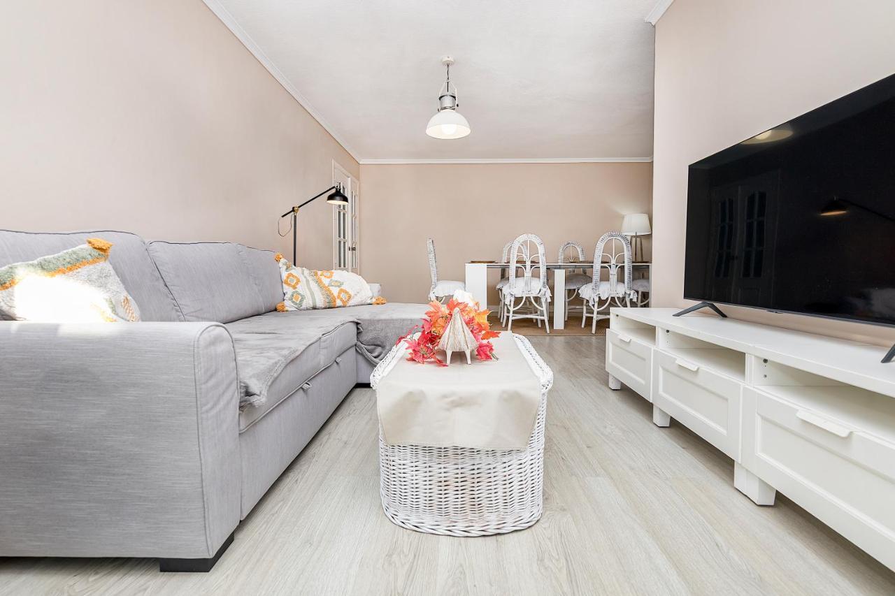 Bhost - Center Apartment *