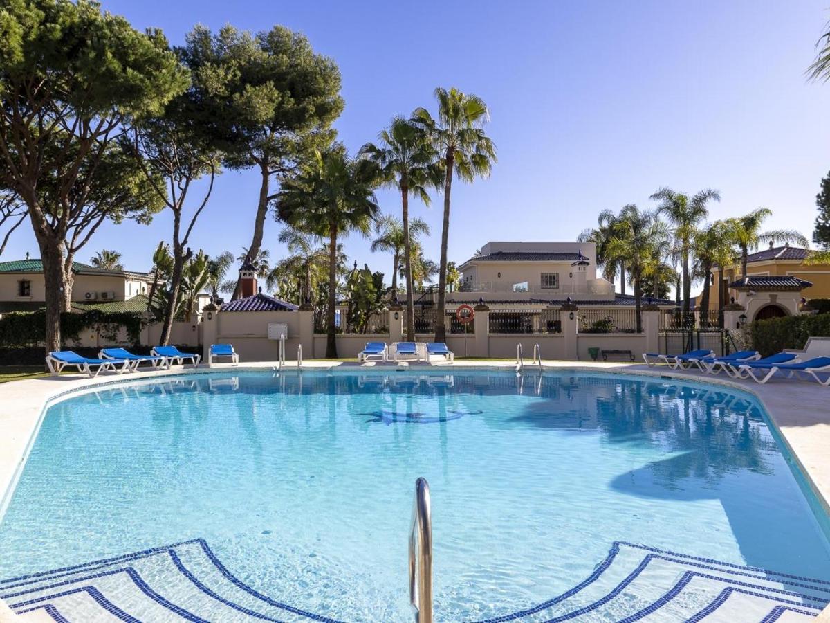 Apartment Soleado Atico Frente Al Mar En Puerto Banus Marbella