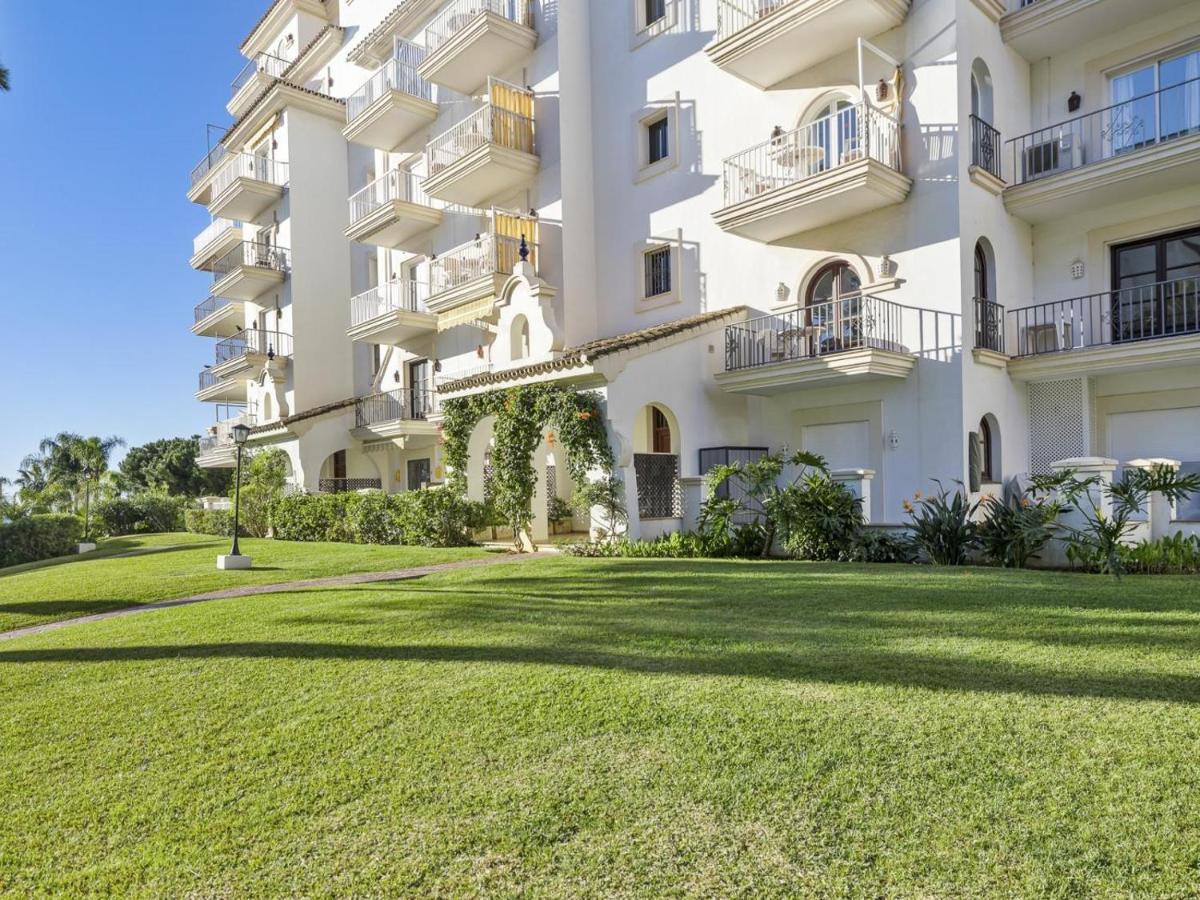 Soleado Atico Frente Al Mar En Puerto Banus Apartment *