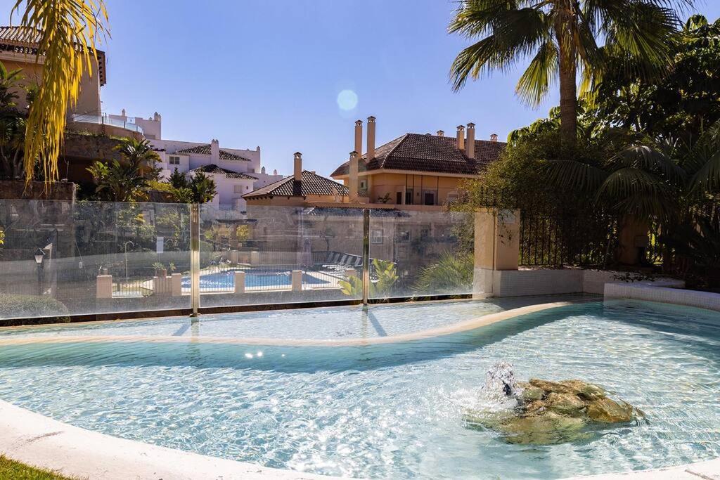 Stunning 2 Bedroom In Aloha Hill Club Apartamento