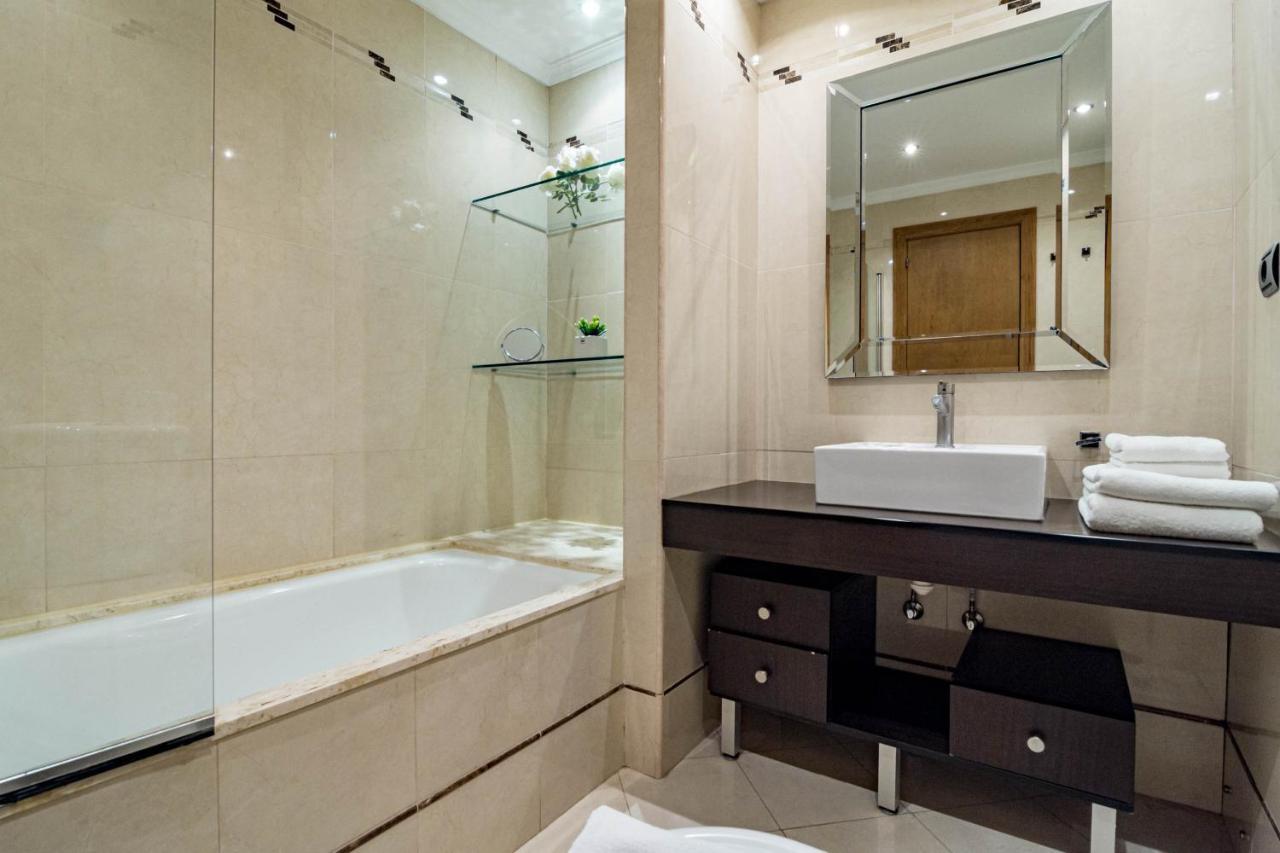 Agc28- Andalucia Garden Club By Roomservices