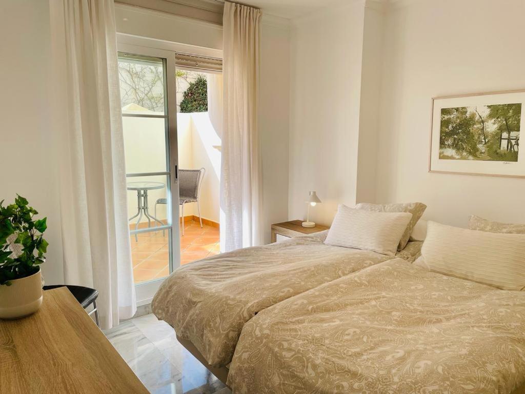 Walking Distance To Puerto Banus Sea View