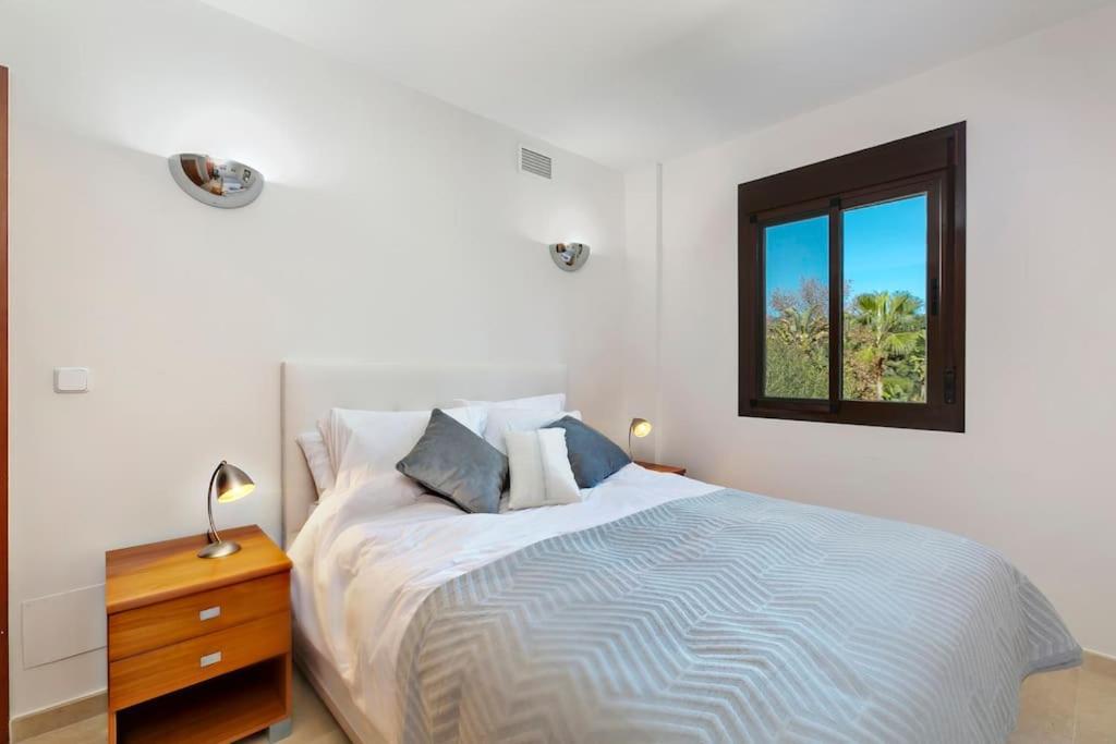 Luxury 6 Bedroom Villa,