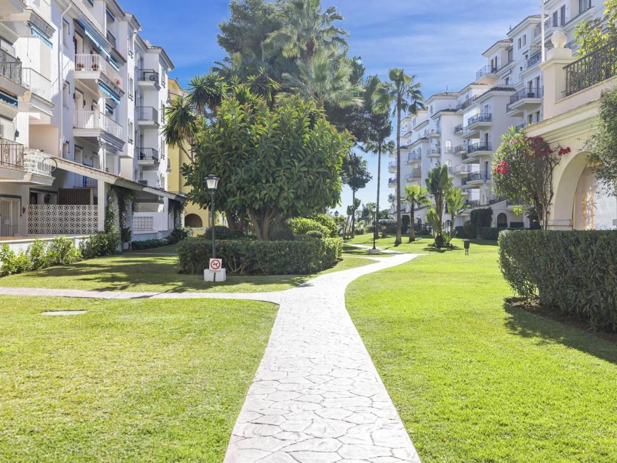 Apartment Atico Con Vistas En Andalucia Del Mar Marbella