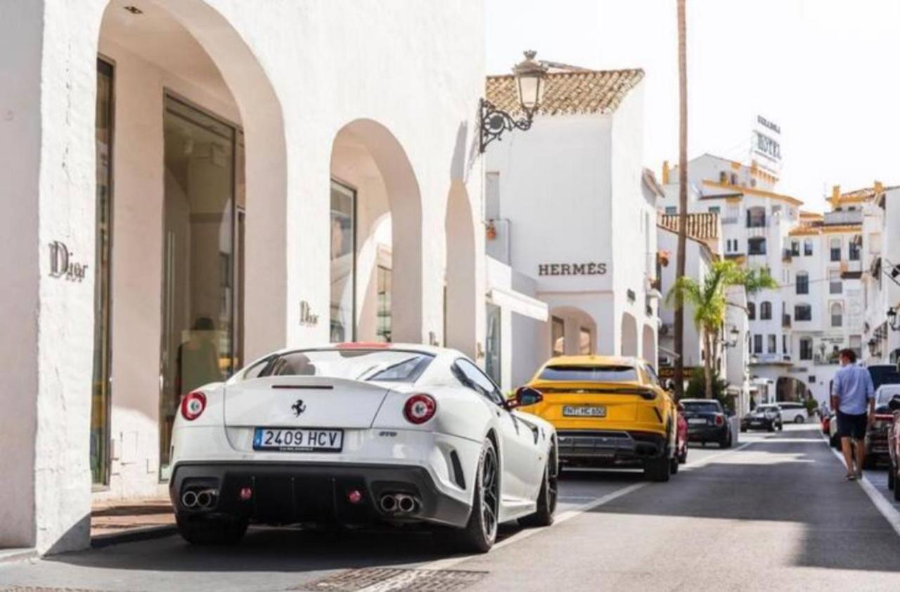 Vacation I Marina De Banus Beach Retreat, Next To Marina And Shops, 24-7 Security Appartement