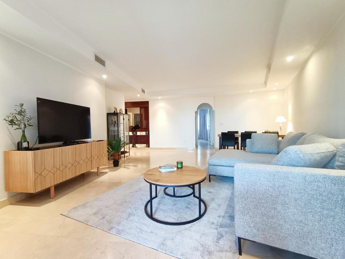 Appartement Oasis 3 Bedroom Golden Mile *