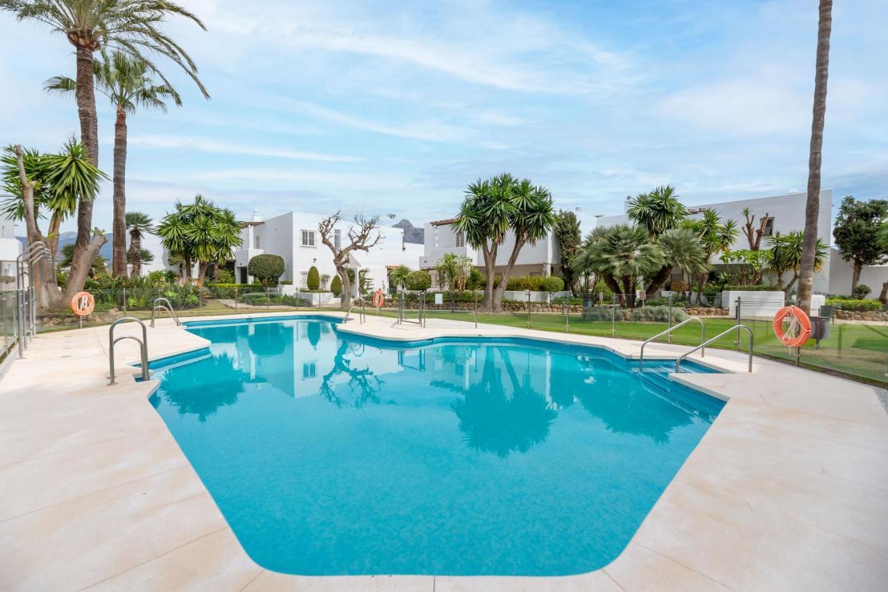 Vacation I Relax In Andalusian Gardens, Big Sunny Terrace Apartment Marbella