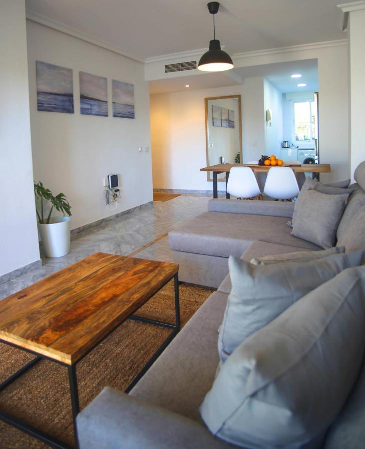 Walk To Puerto Banus, 2br, 2bth, Pool Appartement
