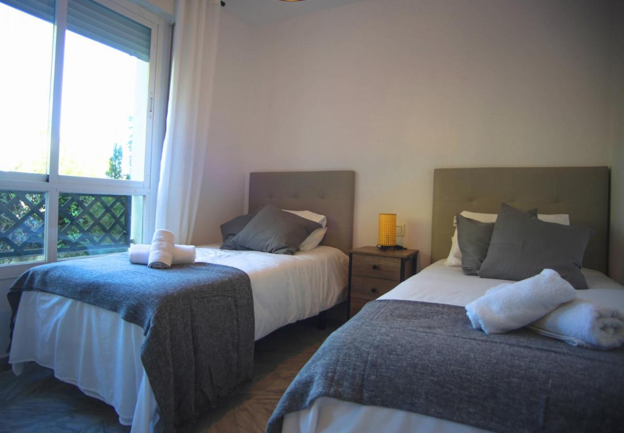 Walk To Puerto Banus, 2br, 2bth, Pool * Marbella
