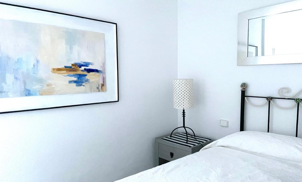 Apartment Apartaluz Costabella ,satelite, Wifi, Pk *