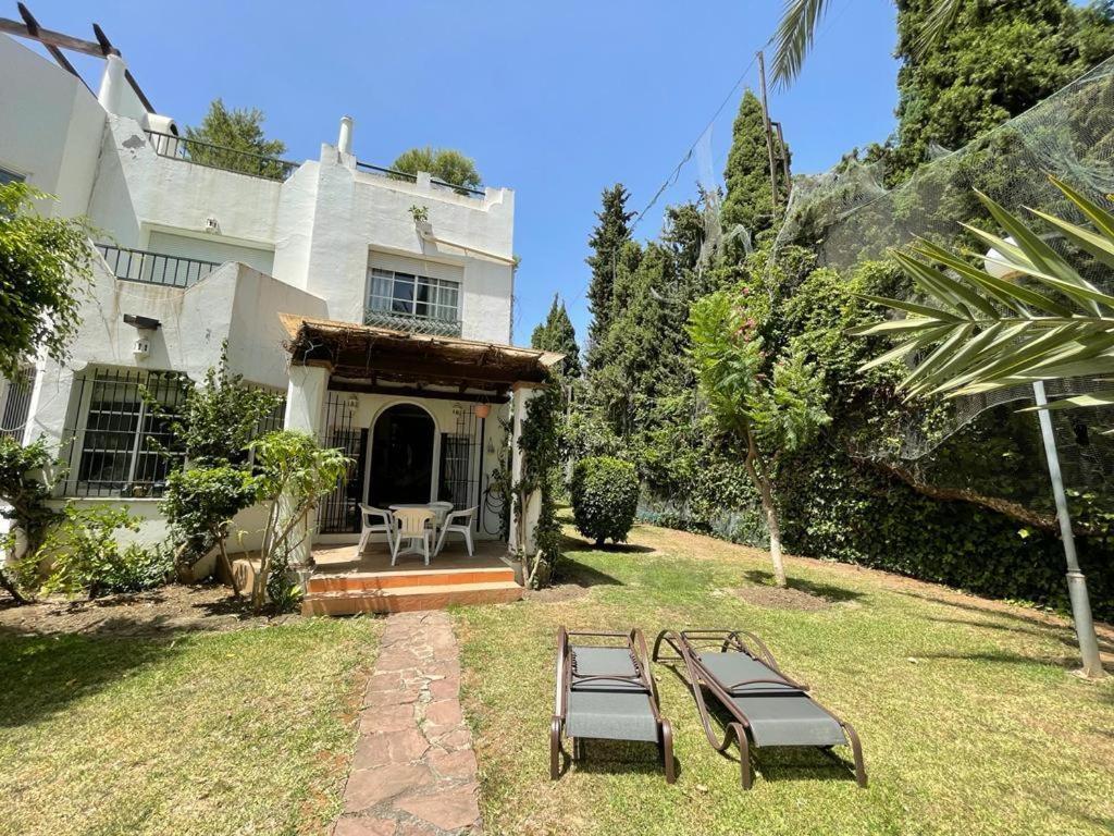 Spacious House With Private Pool Next To Golf Club Holiday home *