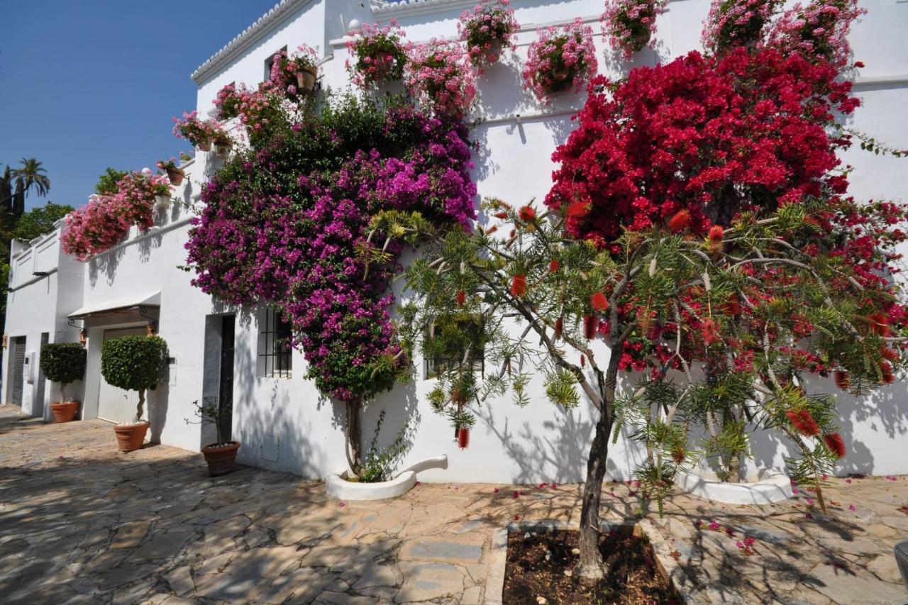 All About Lomas De Club Pueblo Holiday home Marbella
