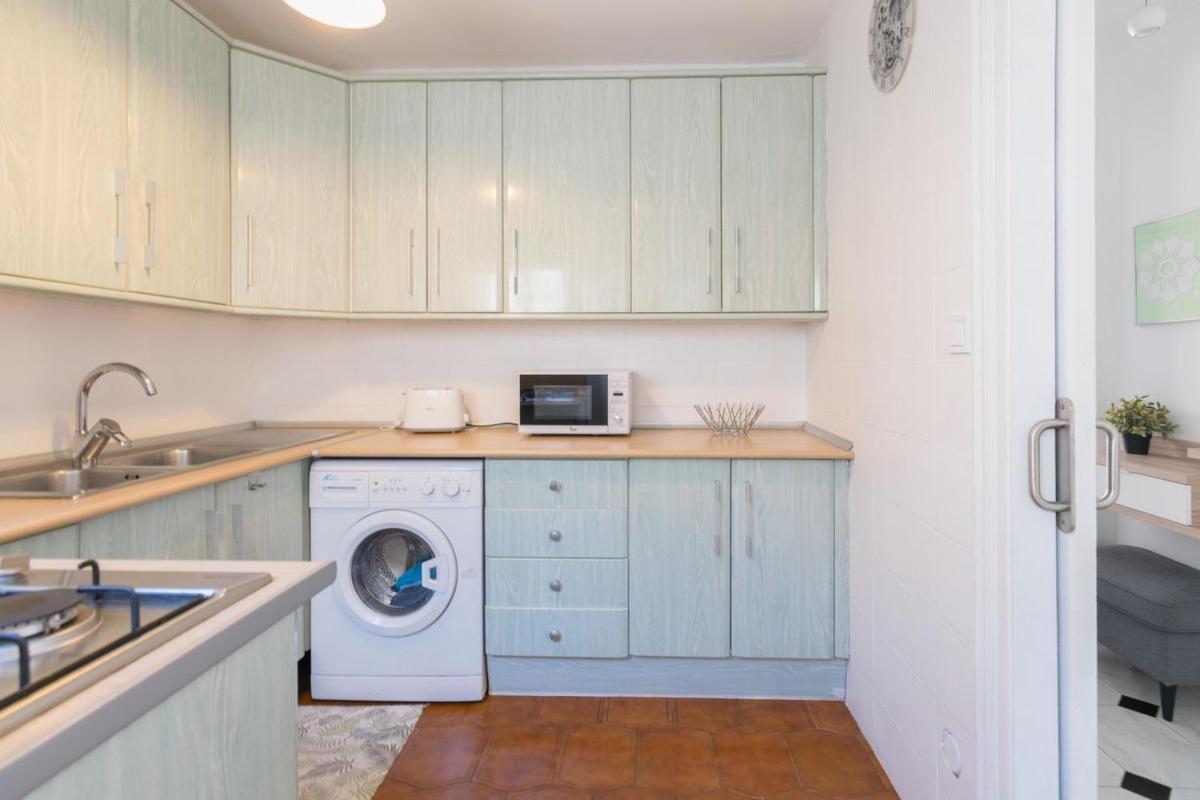 Apartamento Piso De 2 Playa Bajadilla Centro