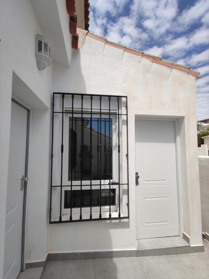 Near The Sea Homestay Marbella