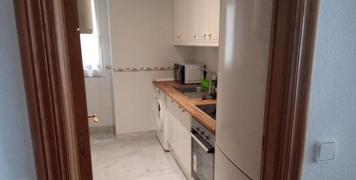 Apartment Suitur Con Piscina En Playa Marbella