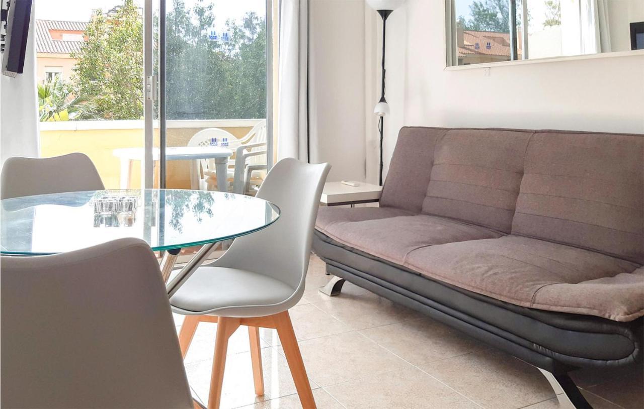 Stunning In Chapas With 1 Bedrooms, Wifi And Outdoor Swimming Pool Appartement *